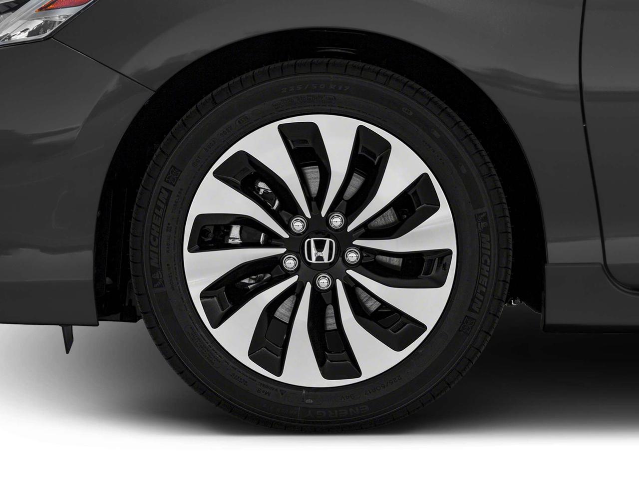 2017 Honda Accord Touring Photo