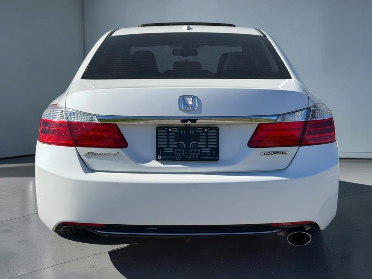 2015 Honda Accord Touring Photo