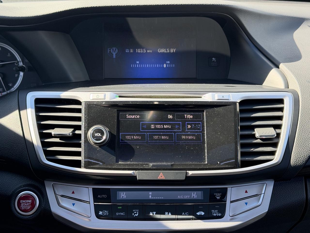 2015 Honda Accord Touring Photo