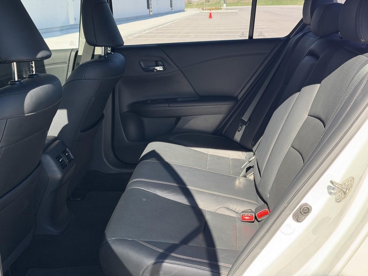 2015 Honda Accord Touring Photo