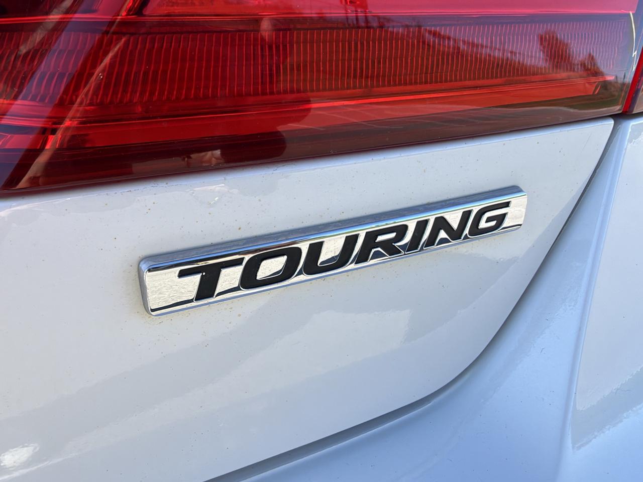 2015 Honda Accord Touring Photo