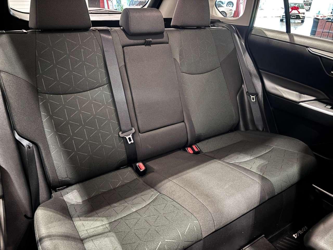 2024 Toyota RAV4 Hybrid XLE AWD Photo