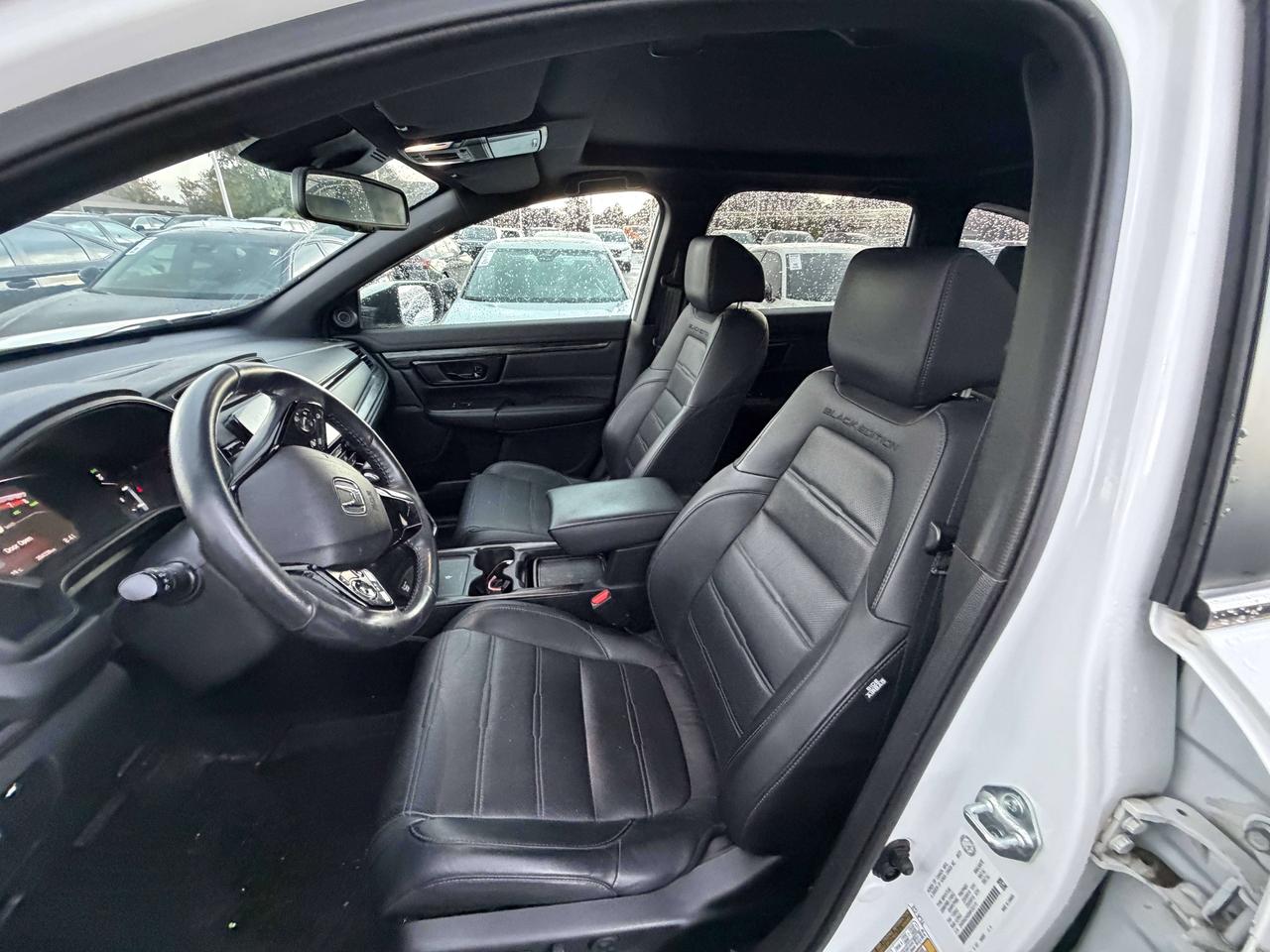 2021 Honda CR-V Black Edition   NO CLAIMS   ONE OWNER   PANO ROOF Photo