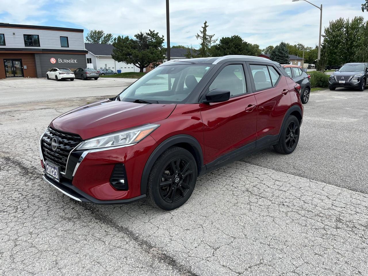 2023 Nissan Kicks SV 4dr Front-Wheel Drive Photo2