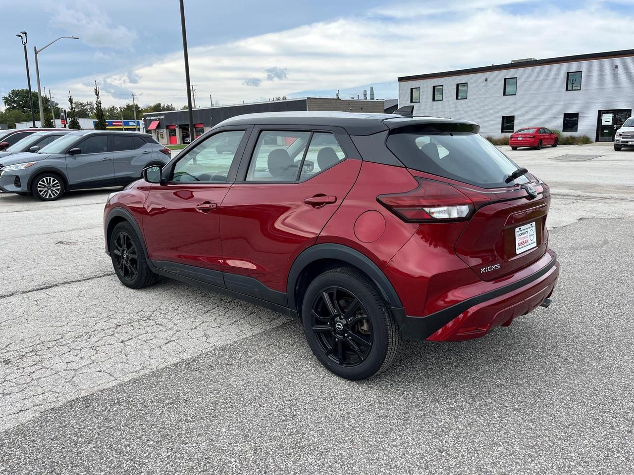 2023 Nissan Kicks SV 4dr Front-Wheel Drive Photo4
