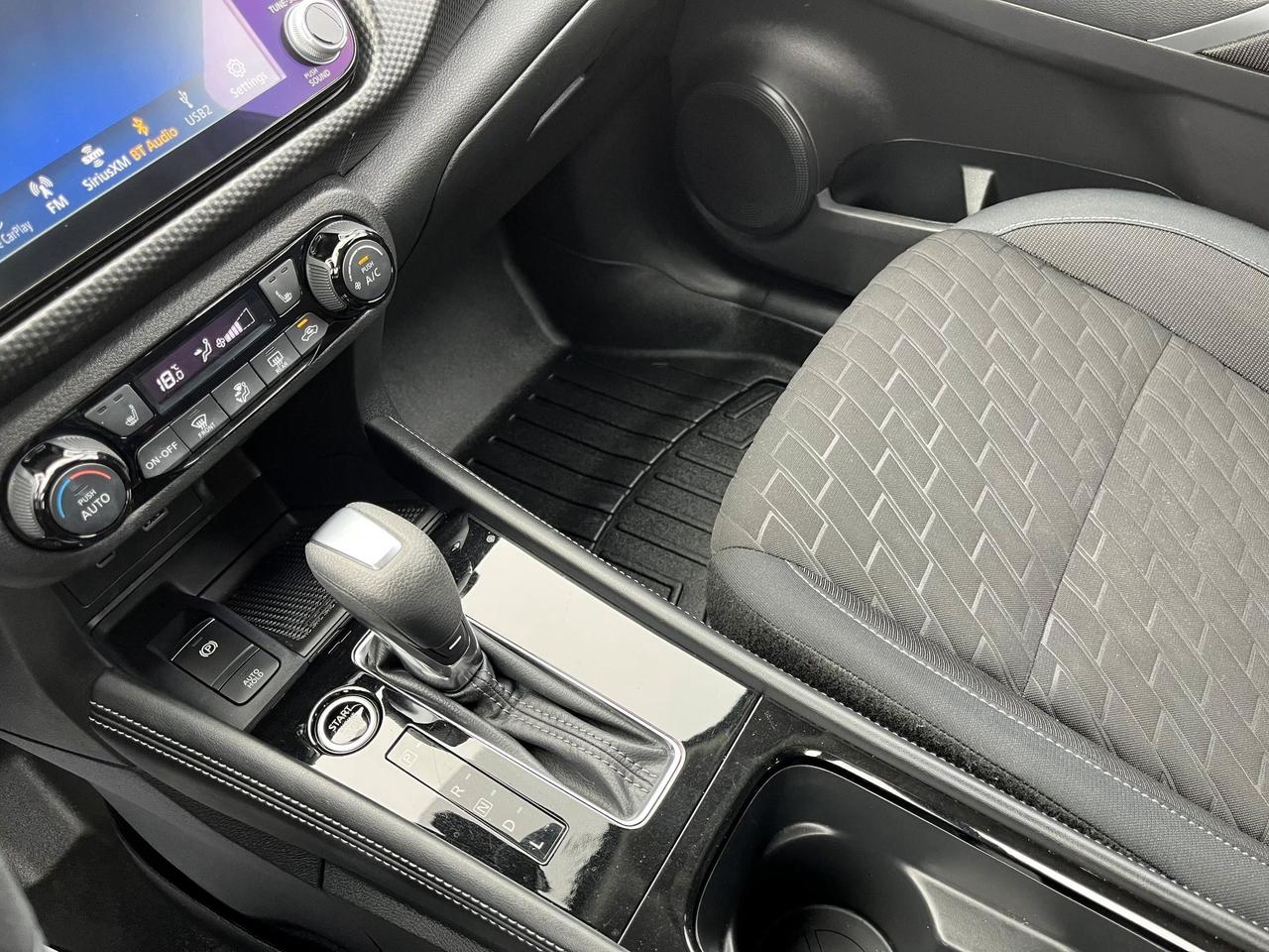 2023 Nissan Kicks SV 4dr Front-Wheel Drive Photo