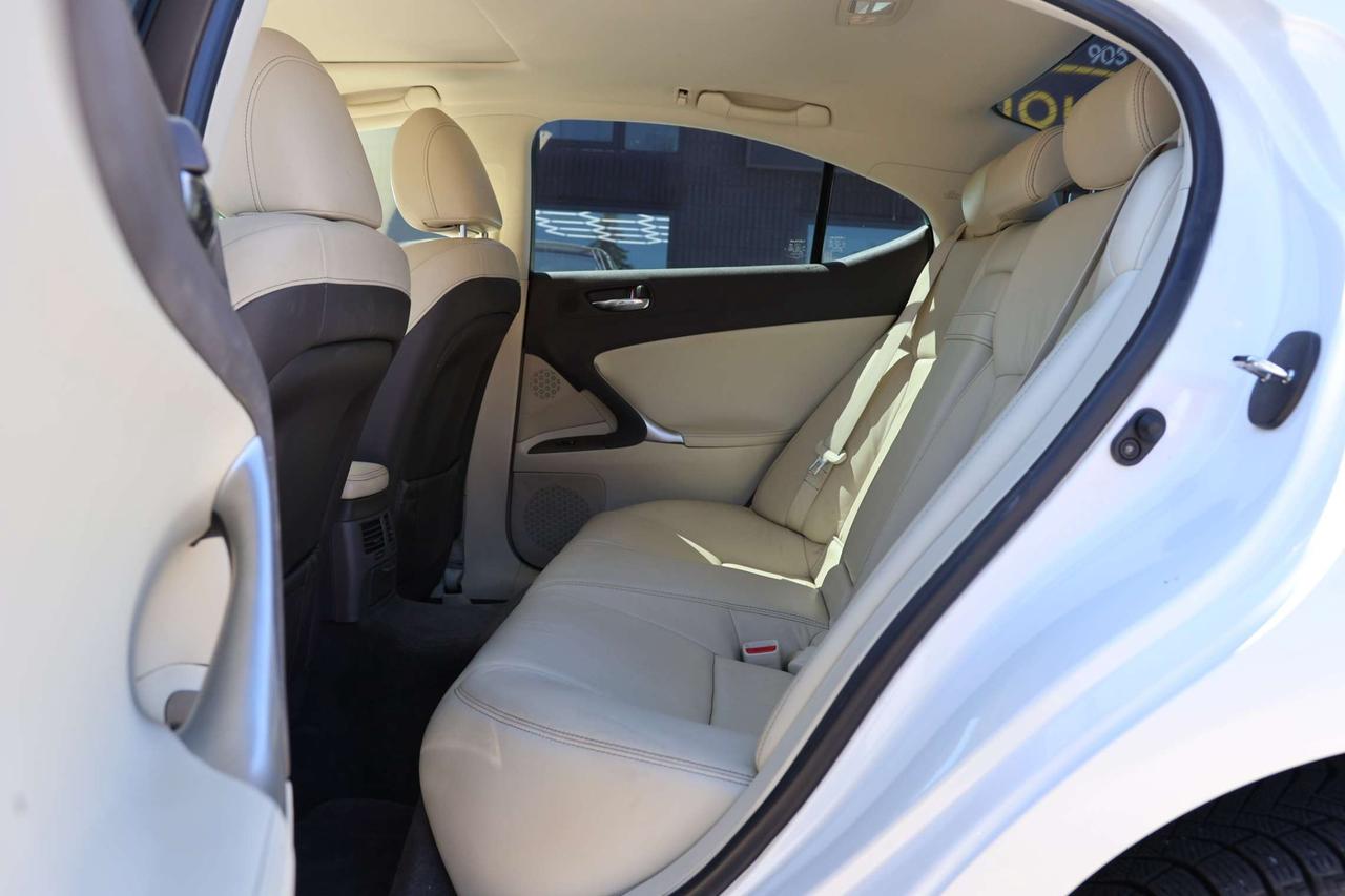 2009 Lexus IS 250-AWD/NAV/B CAM/LEATHER/P SEATS/H SEATS/SUNROOF/P WINDOWS&MIRRORS/PUSH START/KEYLESS/CRUISE CONTROL Photo