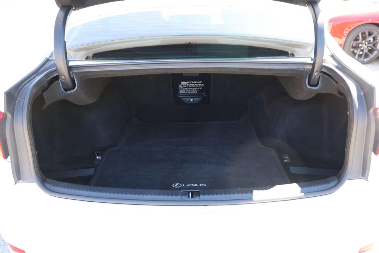 2009 Lexus IS 250-AWD/NAV/B CAM/LEATHER/P SEATS/H SEATS/SUNROOF/P WINDOWS&MIRRORS/PUSH START/KEYLESS/CRUISE CONTROL Photo