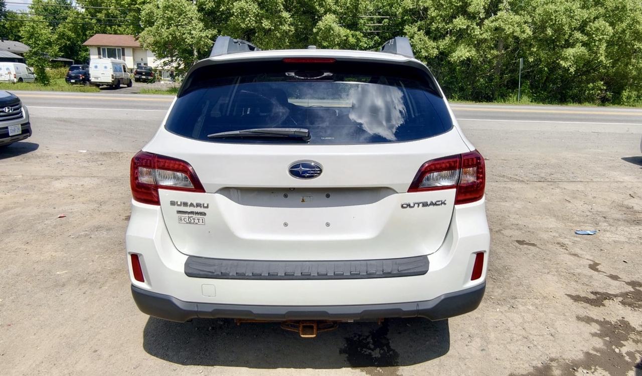 2015 Subaru Outback LIMITED Photo4