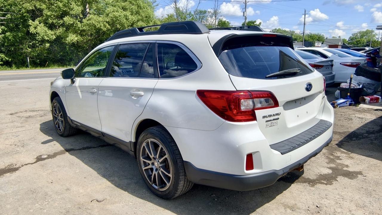 2015 Subaru Outback LIMITED Photo
