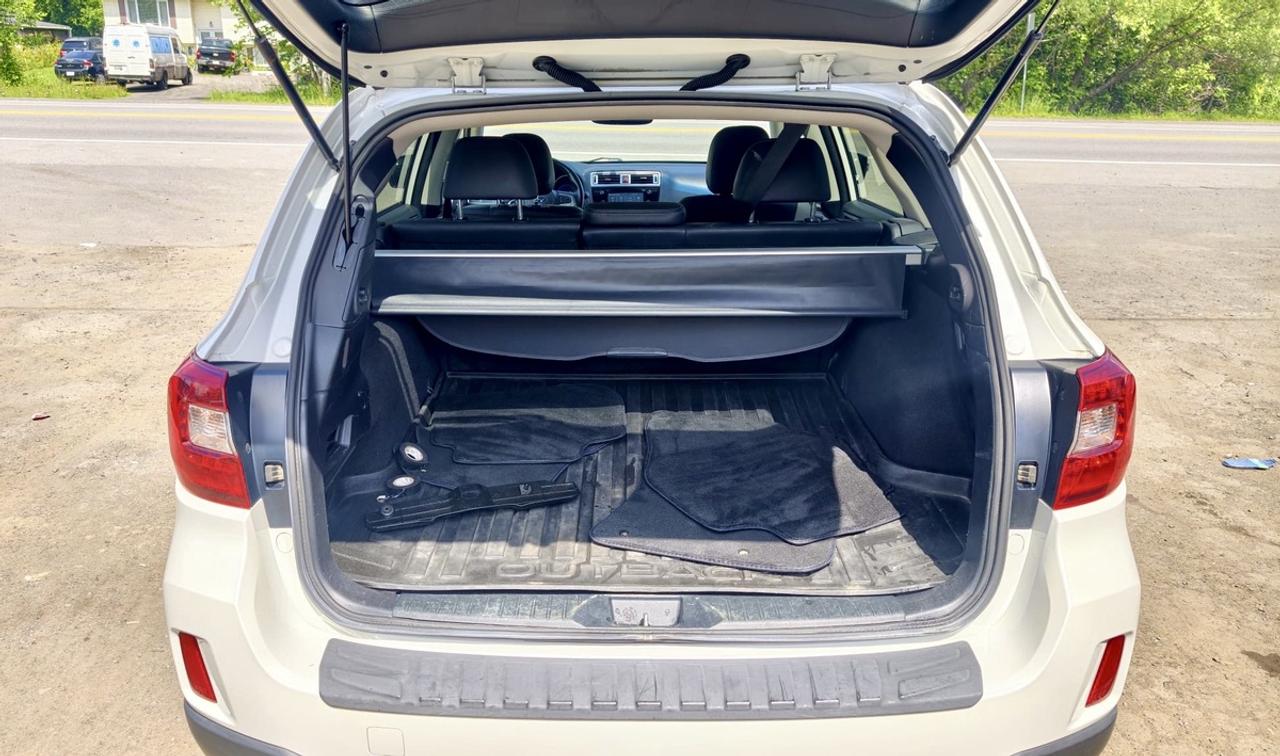 2015 Subaru Outback LIMITED Photo