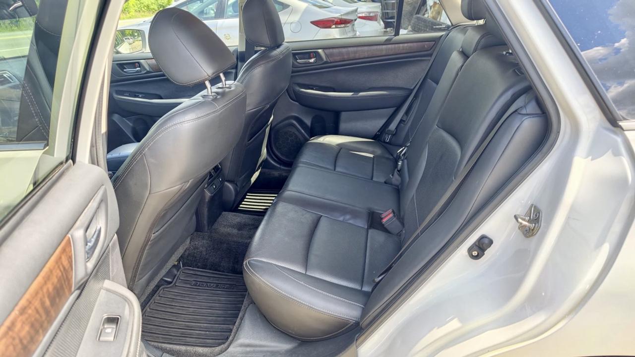 2015 Subaru Outback LIMITED Photo