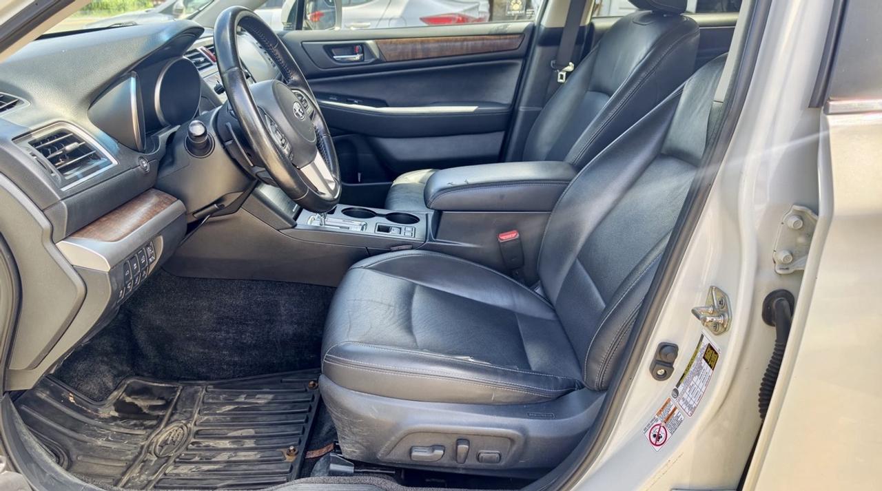2015 Subaru Outback LIMITED Photo