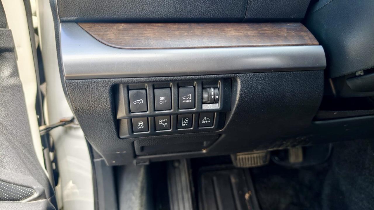 2015 Subaru Outback LIMITED Photo