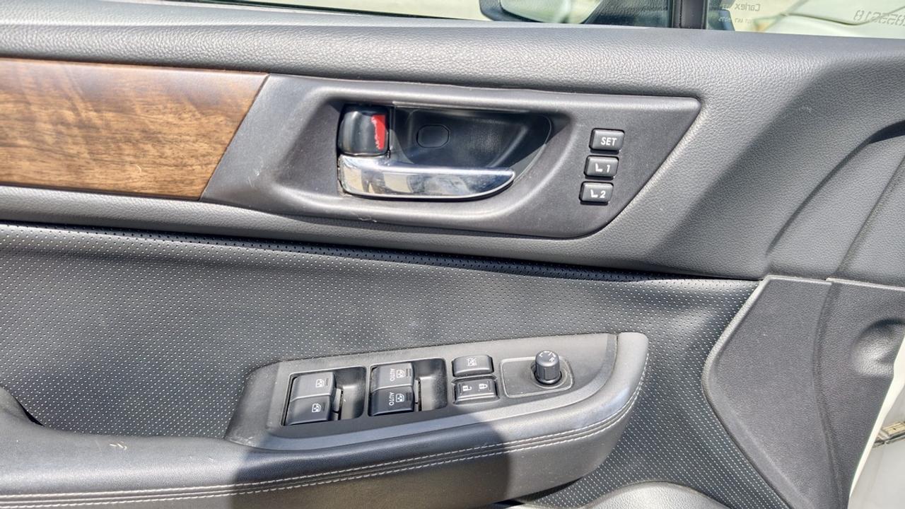 2015 Subaru Outback LIMITED Photo