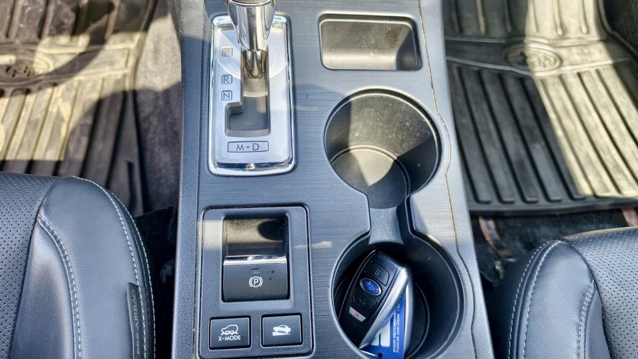 2015 Subaru Outback LIMITED Photo