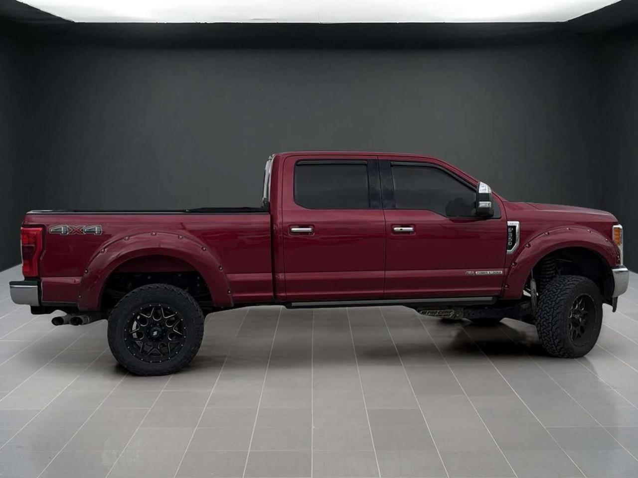 2018 Ford F-350 SUPERDUTY F-350 SRW   4WD   6.7L   LARIAT Photo