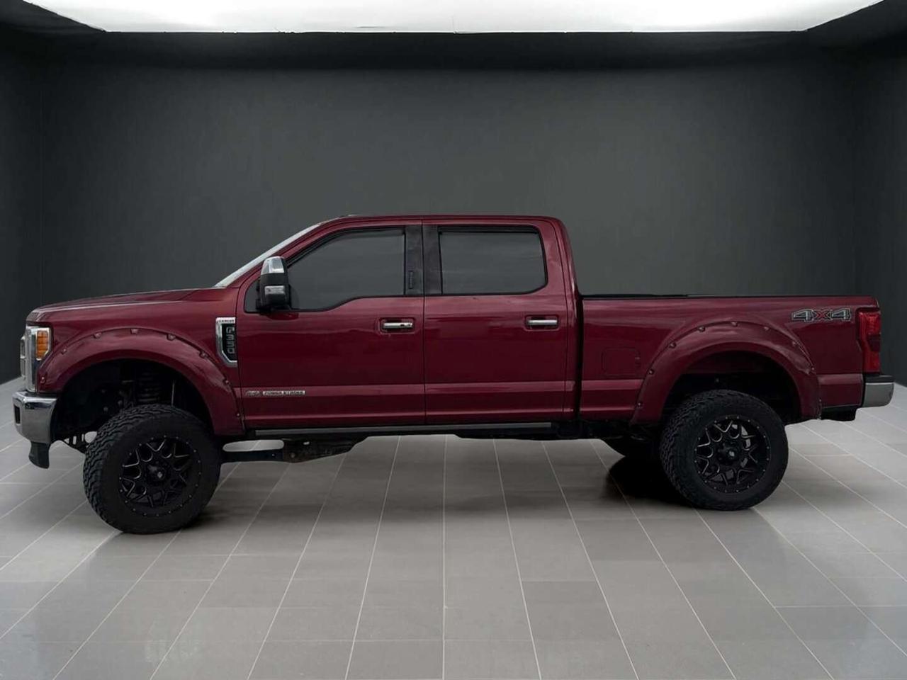 2018 Ford F-350 SUPERDUTY F-350 SRW   4WD   6.7L   LARIAT Photo