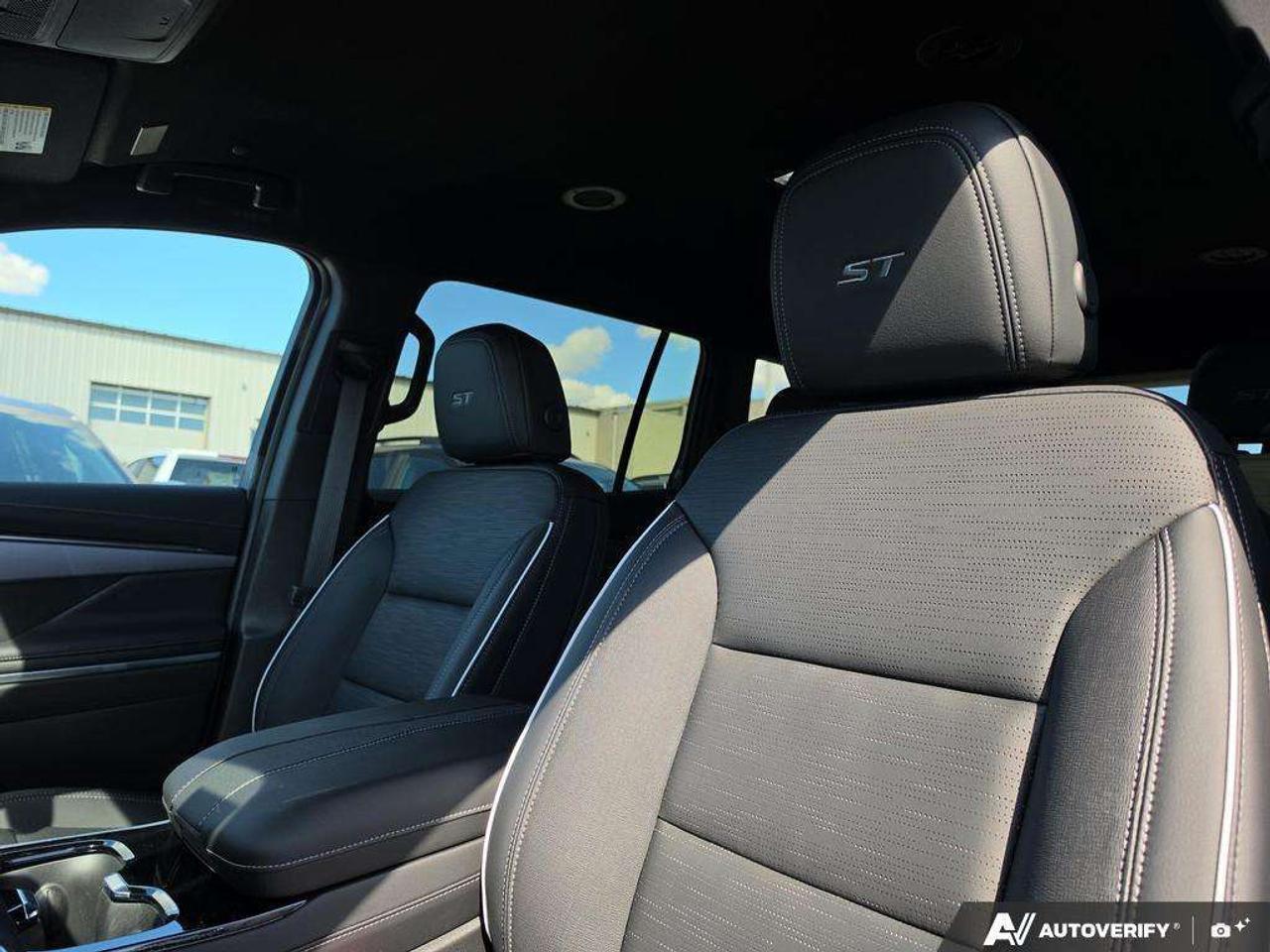 2025 Buick Enclave Sport Touring Photo