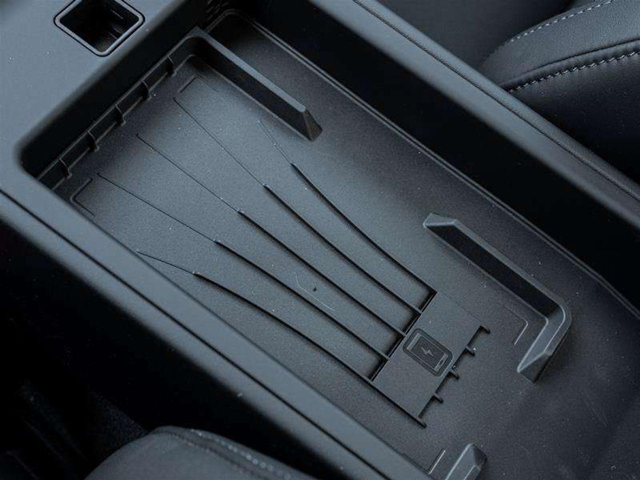2025 Porsche 911 Carrera Coupe Sport Chrono Pkg Sport Exhaust System incl. Tailpipes in Black 20/21 Carrera S Wheel Photo