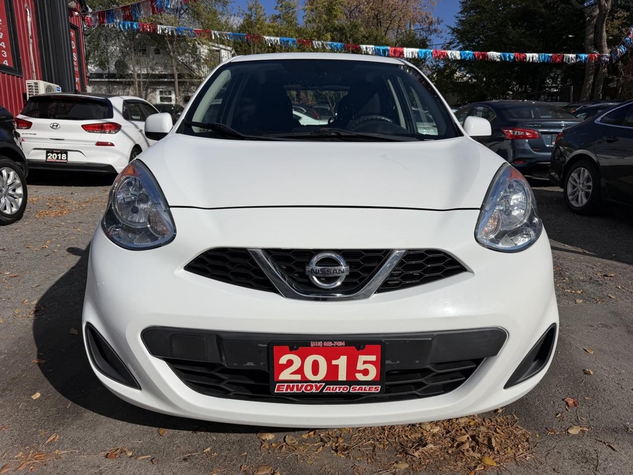 2015 Nissan Micra SV Photo