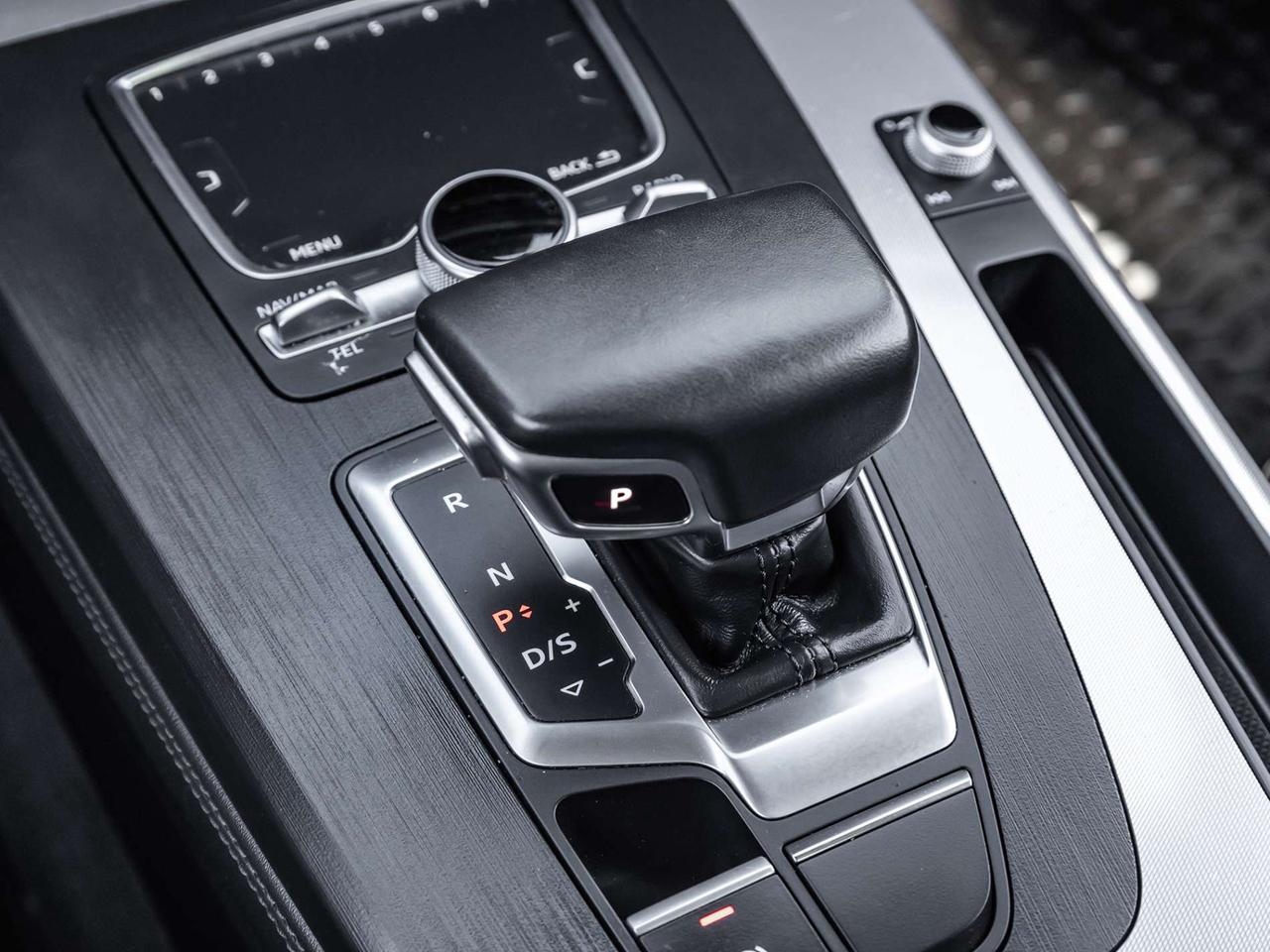 2020 Audi Q5 E Plug-In Hybrid Quattro AWD   Panoramic Sunroof   Leather   Heated Seats Photo