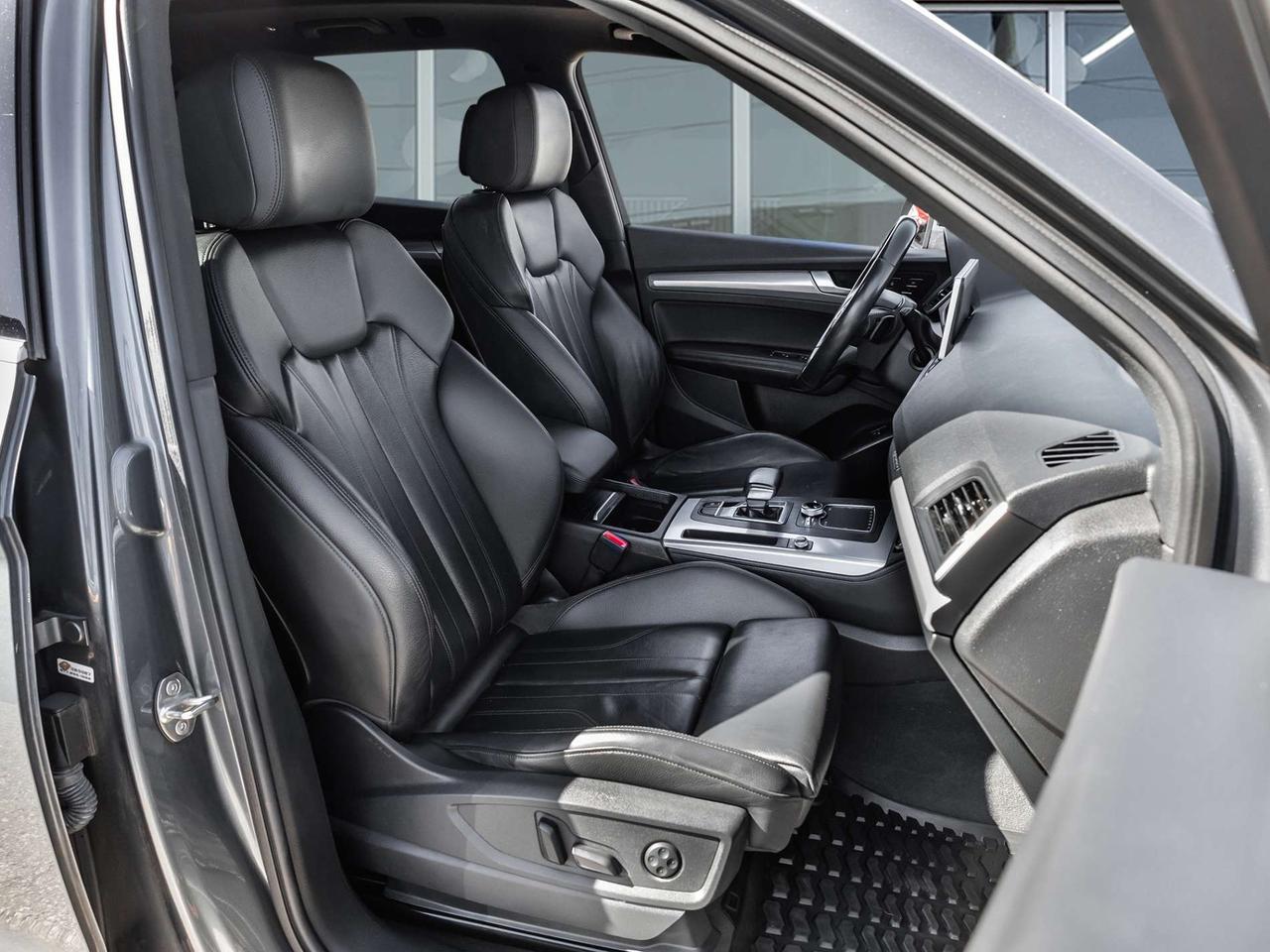 2020 Audi Q5 E Plug-In Hybrid Quattro AWD   Panoramic Sunroof   Leather   Heated Seats Photo