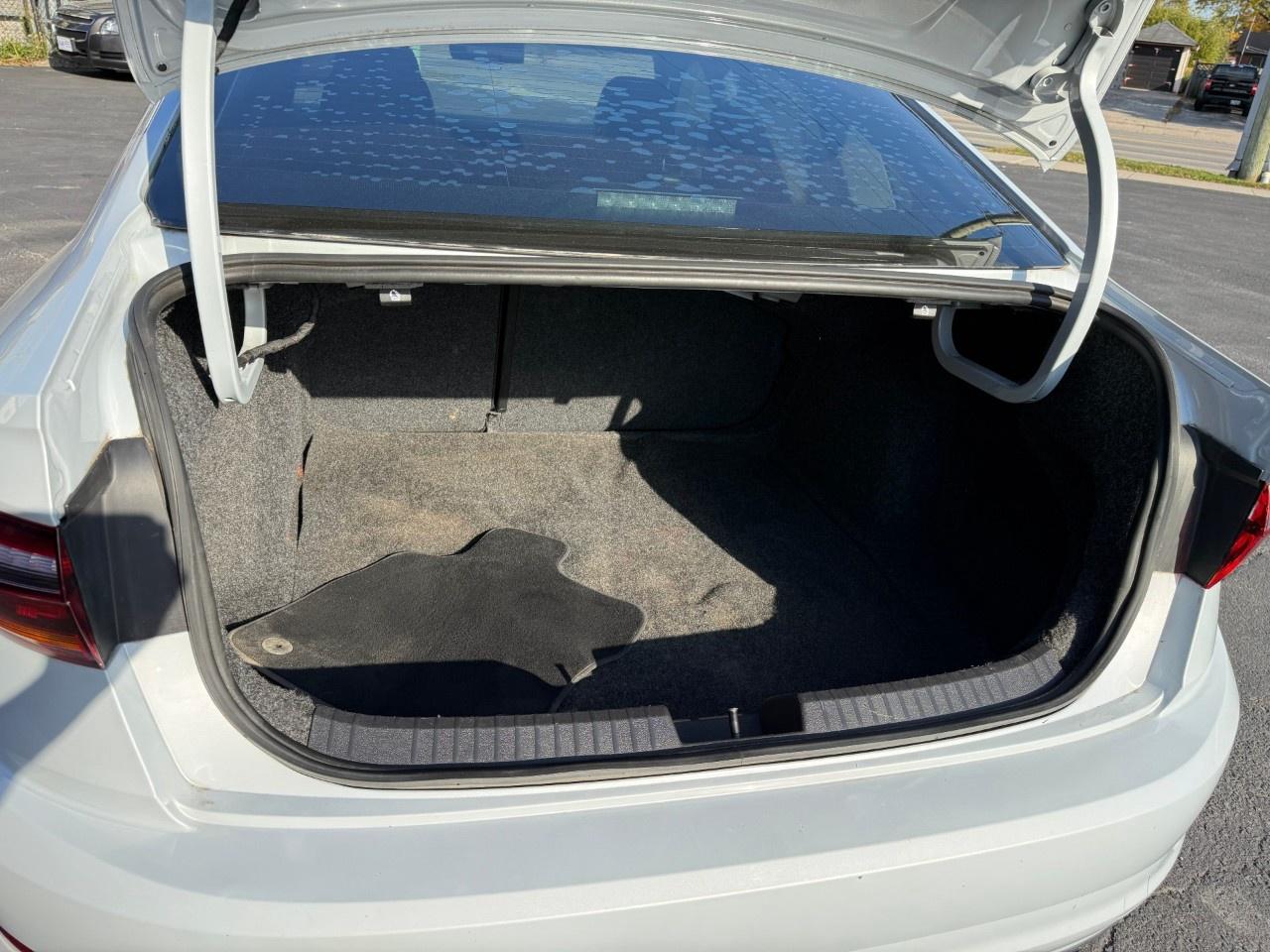 2019 Volkswagen Jetta Highline auto Photo