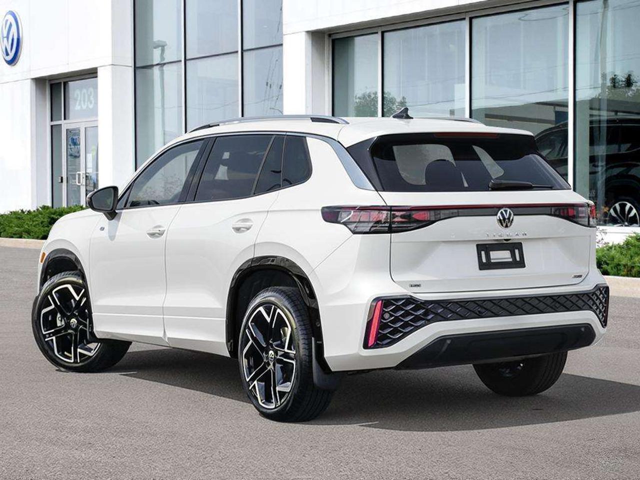 2026 Volkswagen Tiguan Highline  VW Certified Carplay Photo