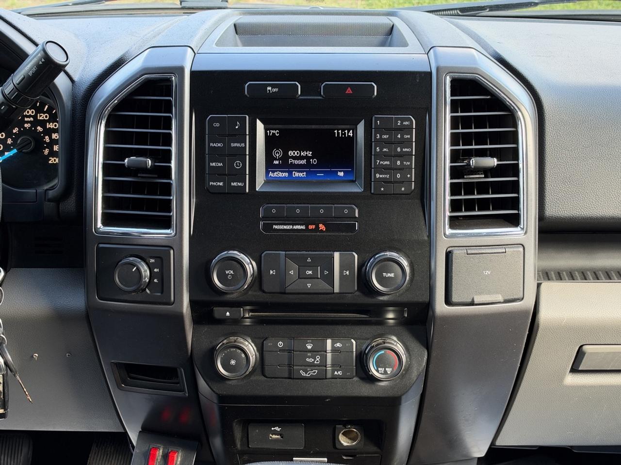 2016 Ford F-150 XLT/5.0L/V8/4X4/SuperCrew/6.5' Box/ Photo
