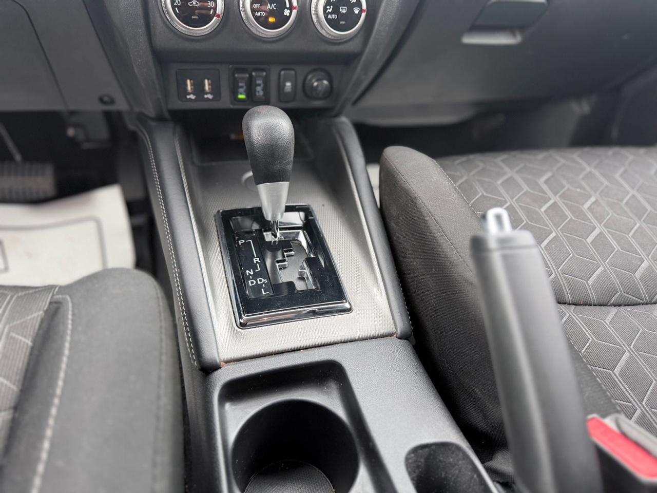 2025 Mitsubishi RVR SE Photo