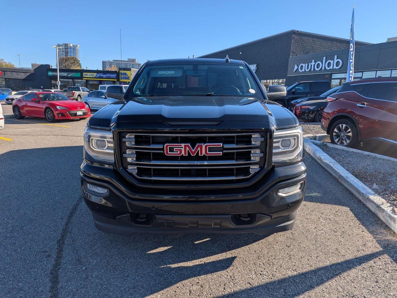 2018 GMC Sierra 1500 4WD Crew Cab 153.0 SLT   5.3L V8   Heated Seats   Backup Camera Photo