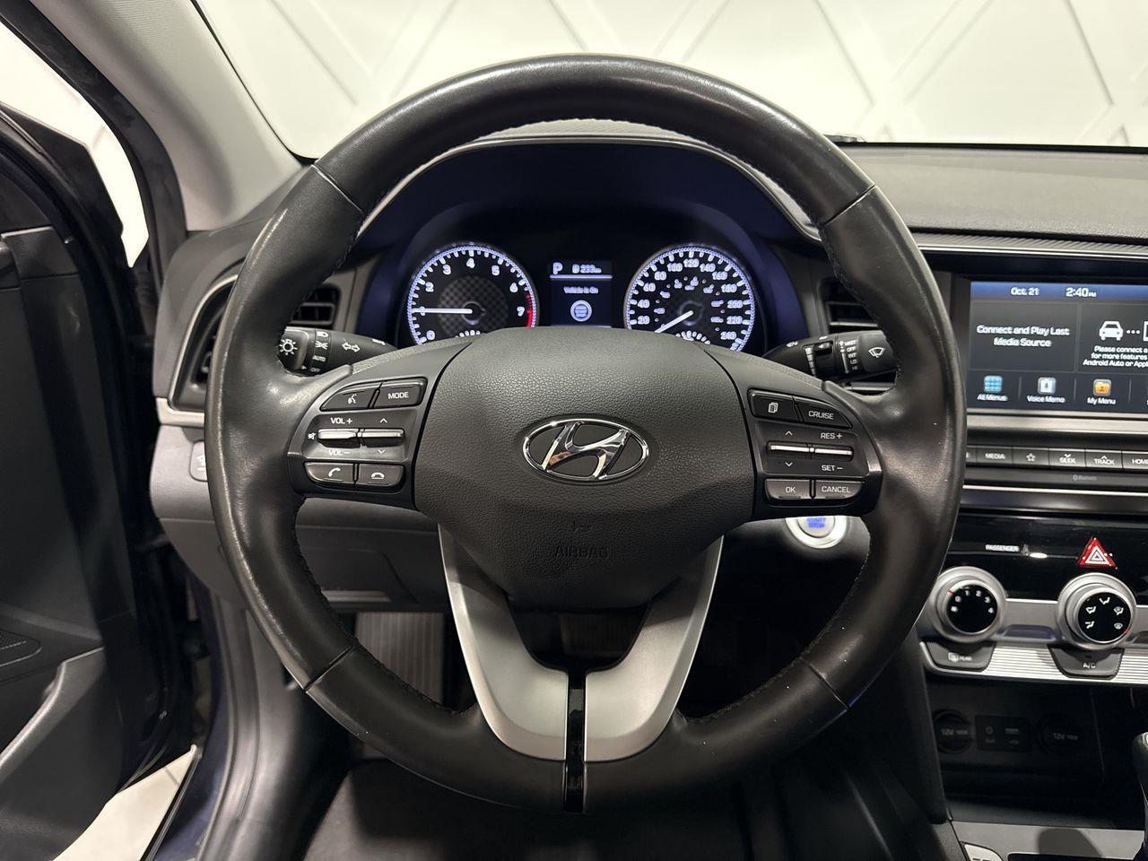 2020 Hyundai Elantra Preferred w/Sun & Safety Package 4dr Sedan Photo