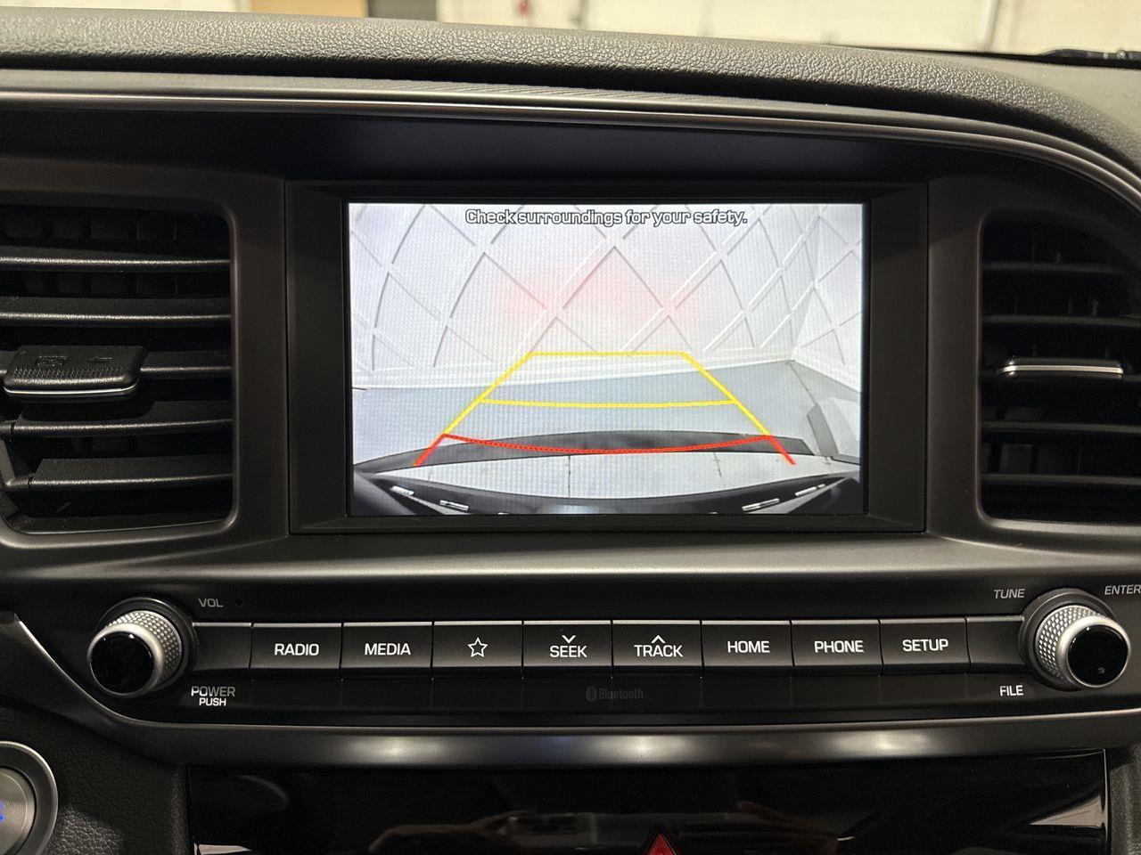 2020 Hyundai Elantra Preferred w/Sun & Safety Package 4dr Sedan Photo