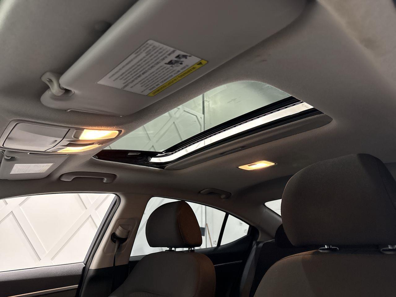 2020 Hyundai Elantra Preferred w/Sun & Safety Package 4dr Sedan Photo