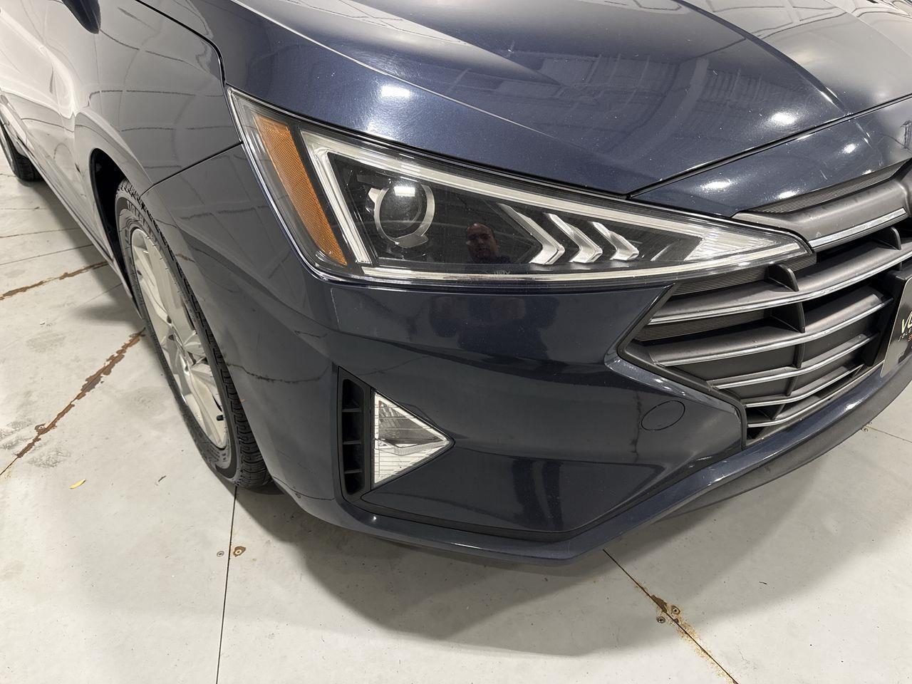 2020 Hyundai Elantra Preferred w/Sun & Safety Package 4dr Sedan Photo
