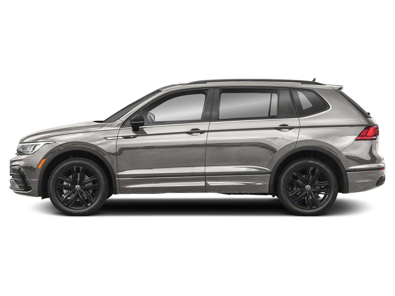 2024 Volkswagen Tiguan Comfortline R-Line Black Edition Photo