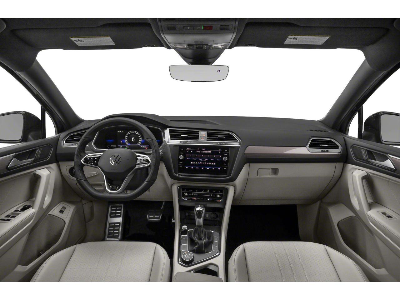 2024 Volkswagen Tiguan Comfortline R-Line Black Edition Photo