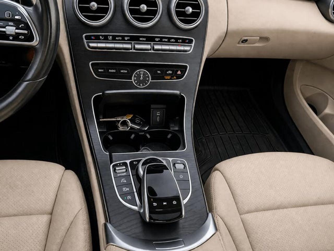 2019 Mercedes-Benz C-Class C300 Photo