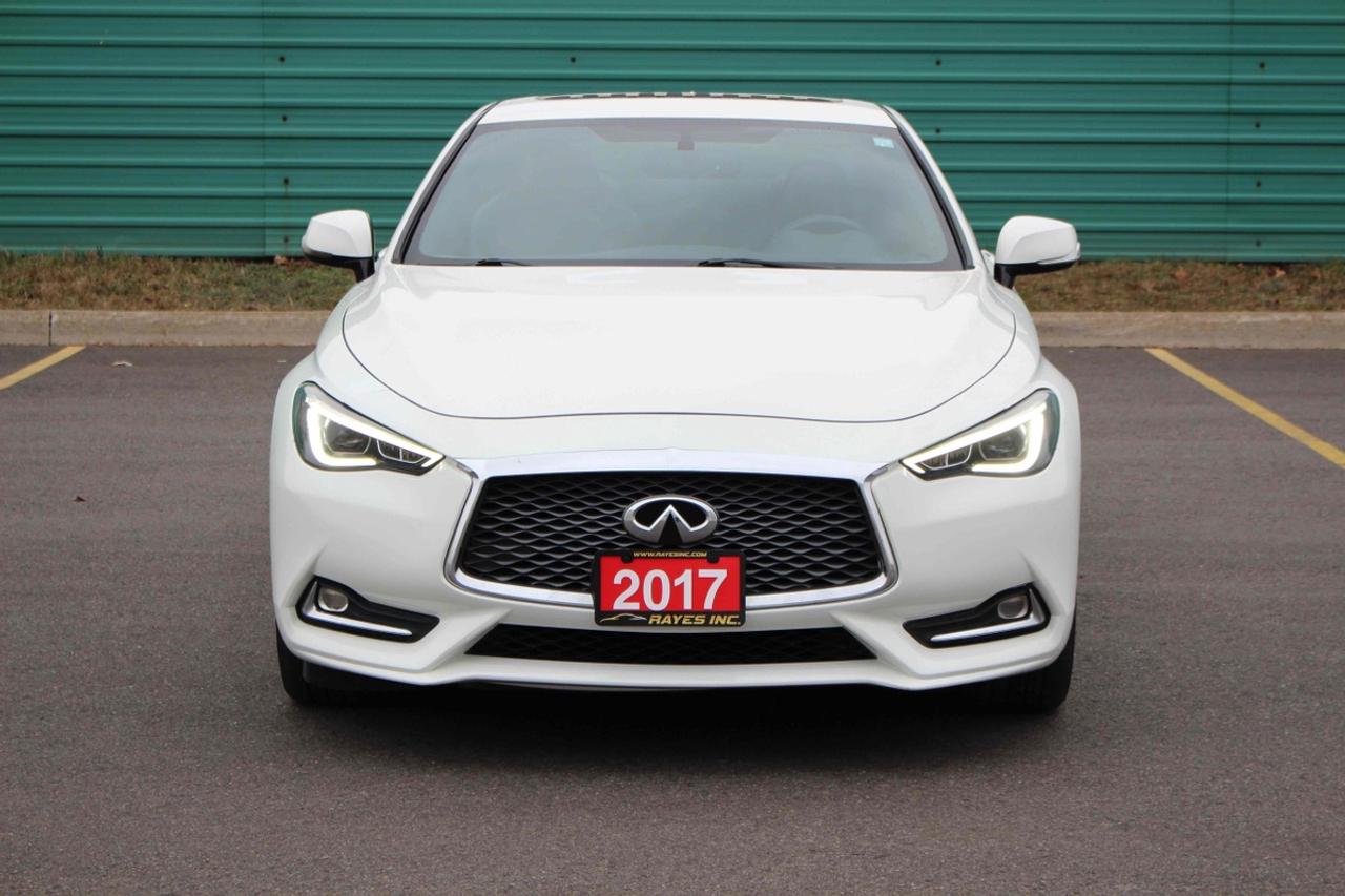2017 Infiniti Q60 Premium Photo