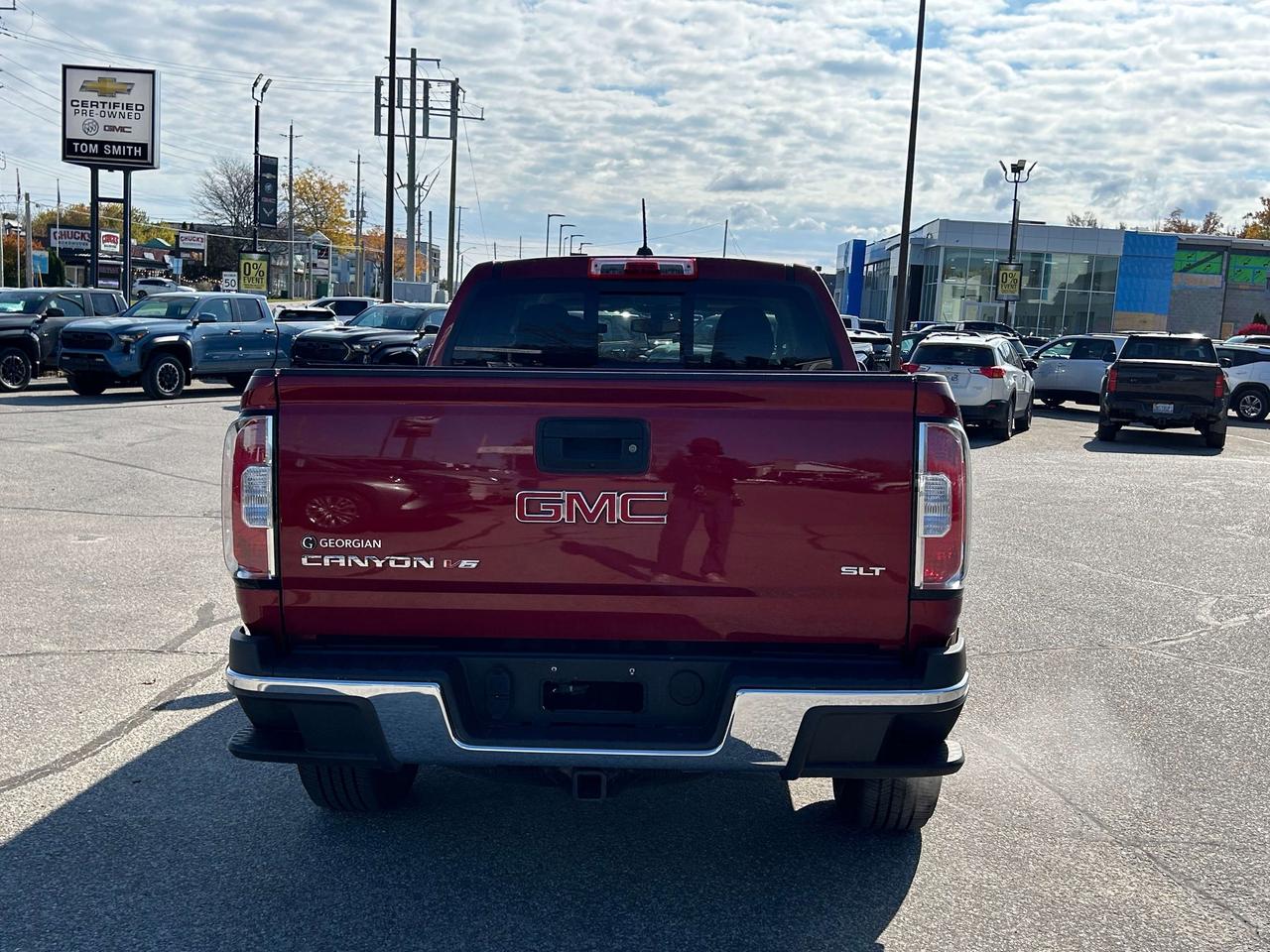 2017 GMC Canyon 4WD SLT   ONE OWNER Photo