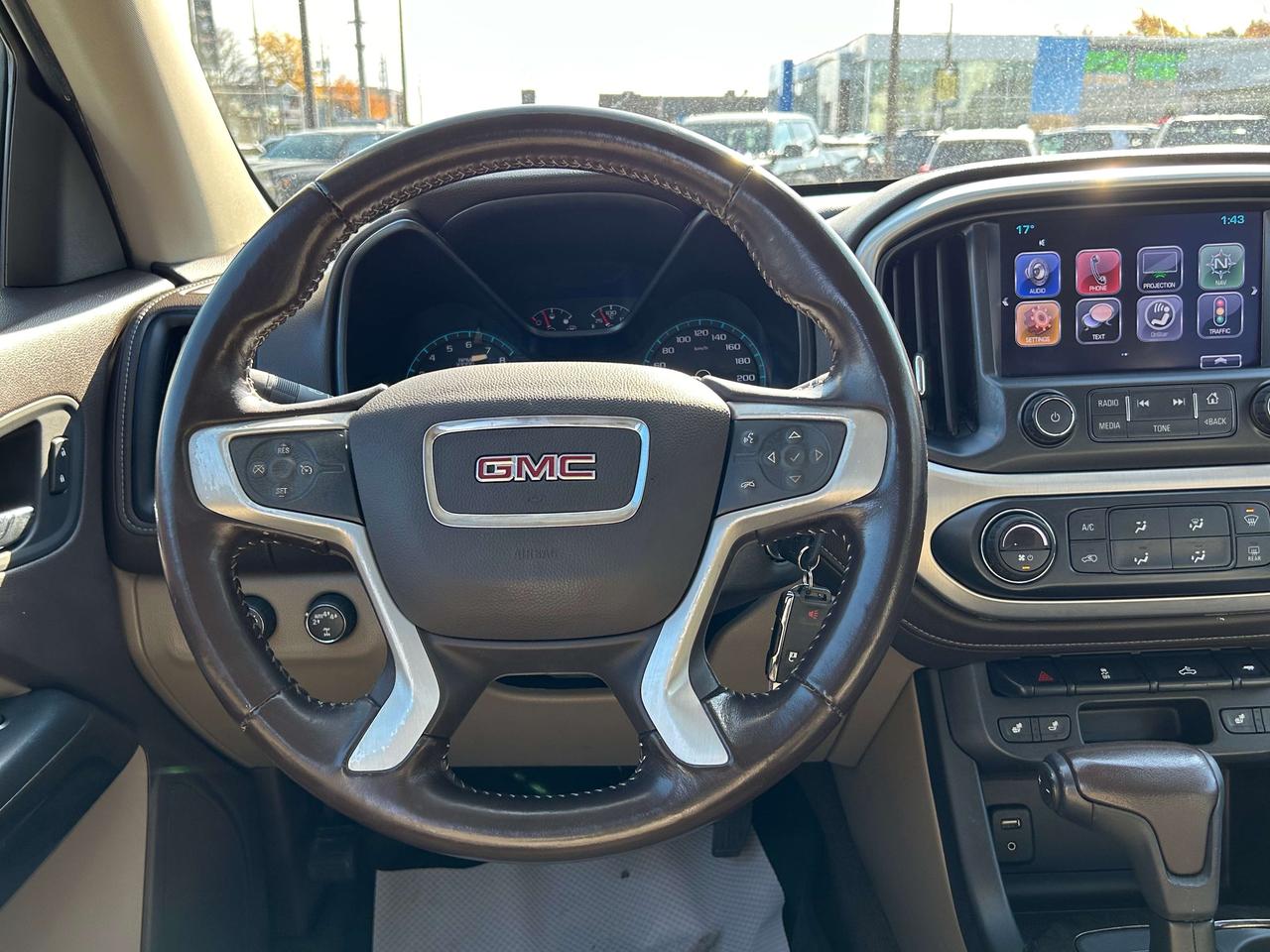 2017 GMC Canyon 4WD SLT   ONE OWNER Photo