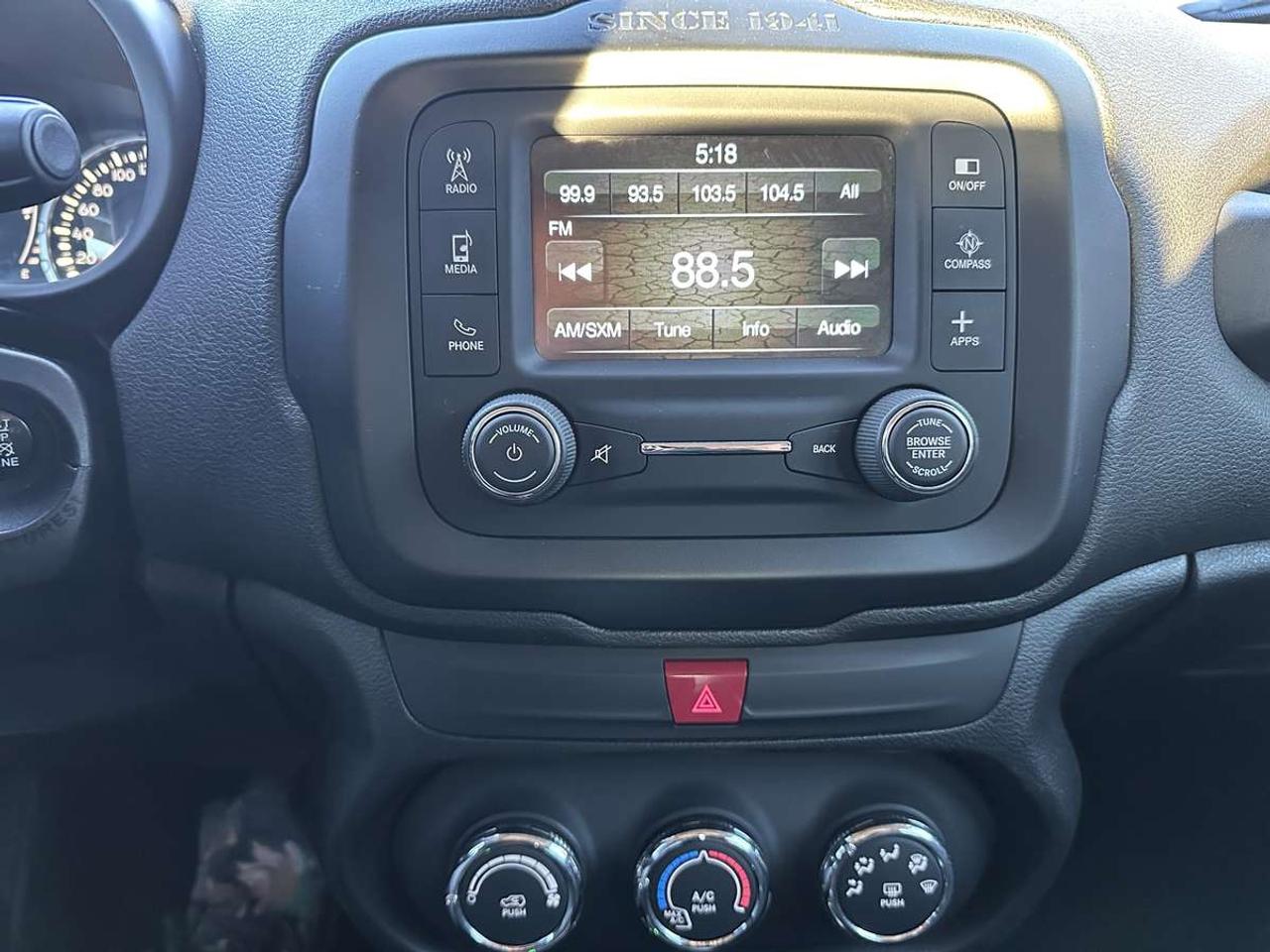 2016 Jeep Renegade Sport Photo