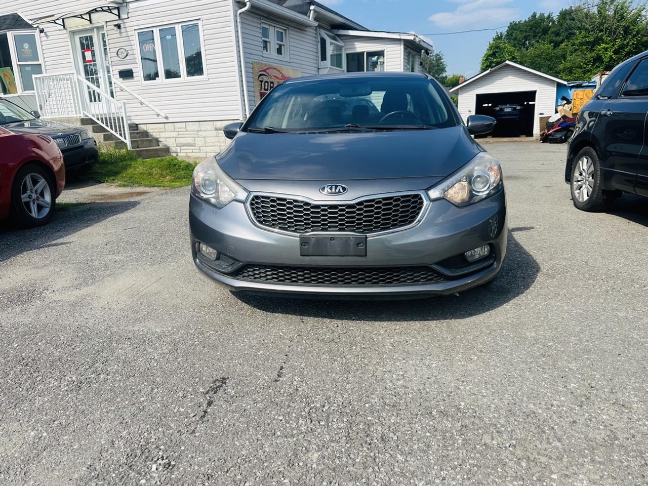 2016 Kia Forte EX Photo0