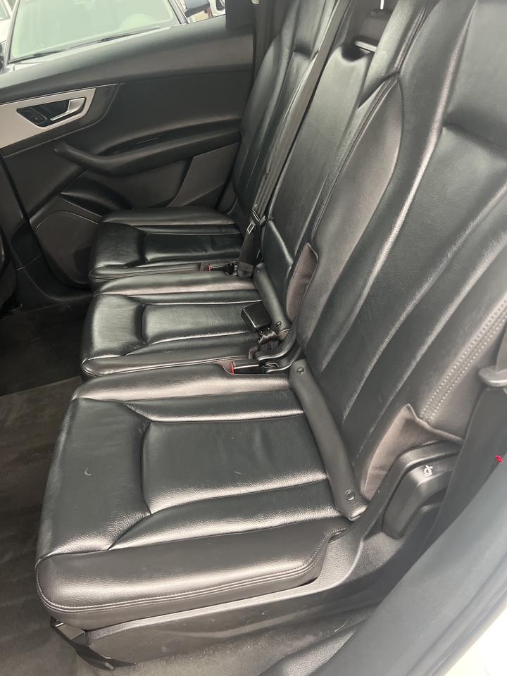 2018 Audi Q7 Komfort Photo