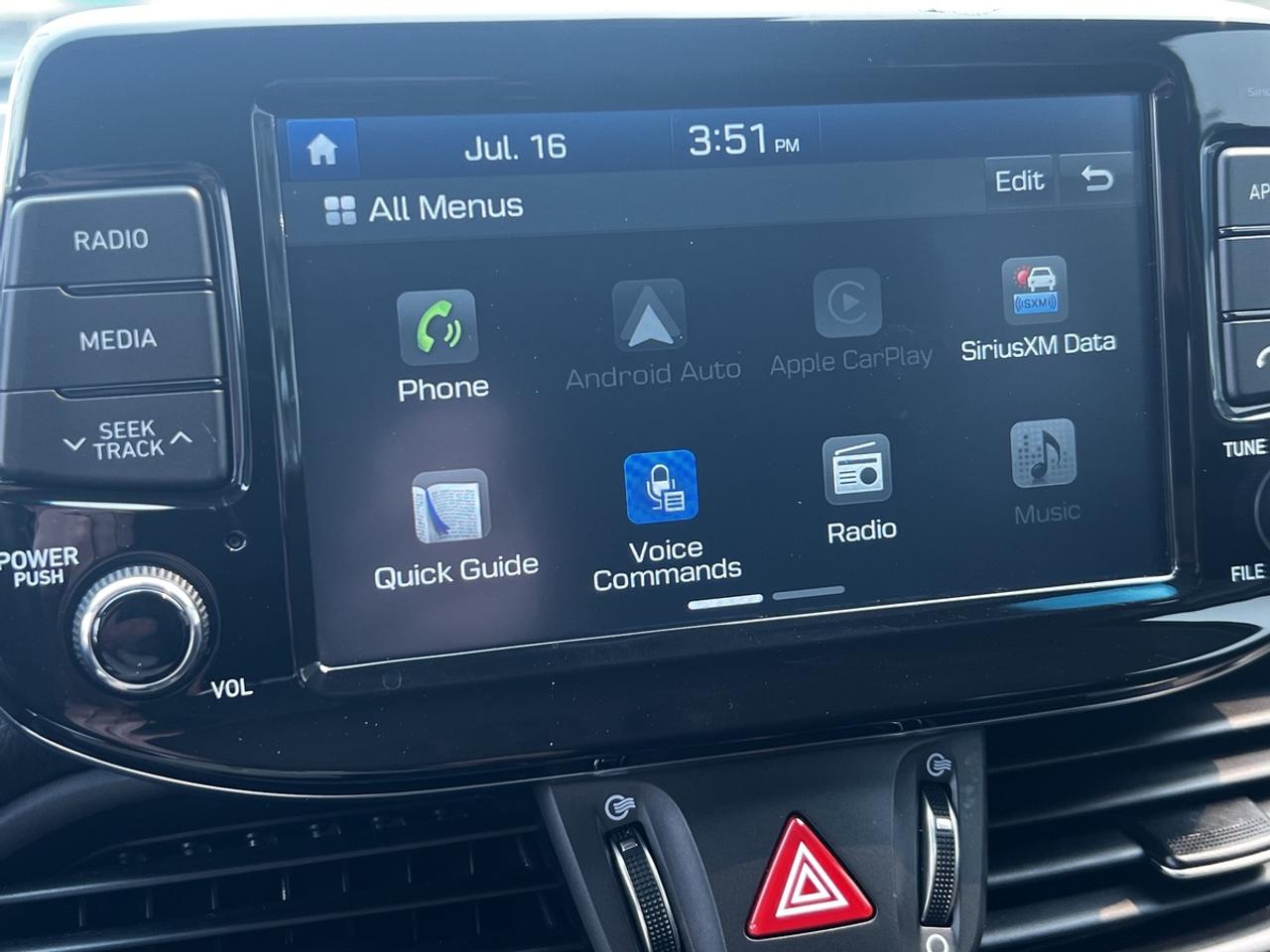2020 Hyundai Elantra GT Luxury Photo
