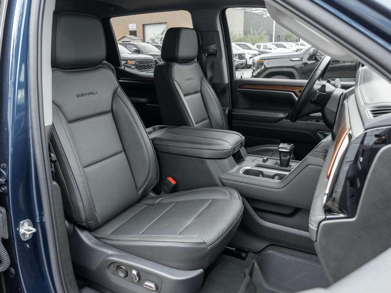 2023 GMC Sierra 1500 Crew Cab Short Box 4-Wheel Drive Denali Photo