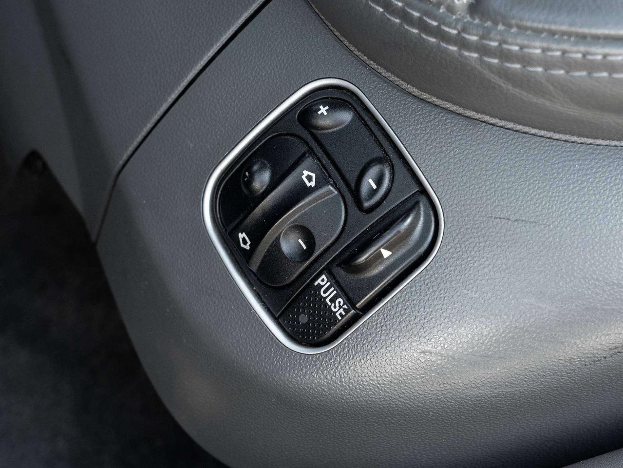 2005 Mercedes-Benz SL 5.5L AMG   CONVERTIBLE   SAFETY CERTIFIED Photo