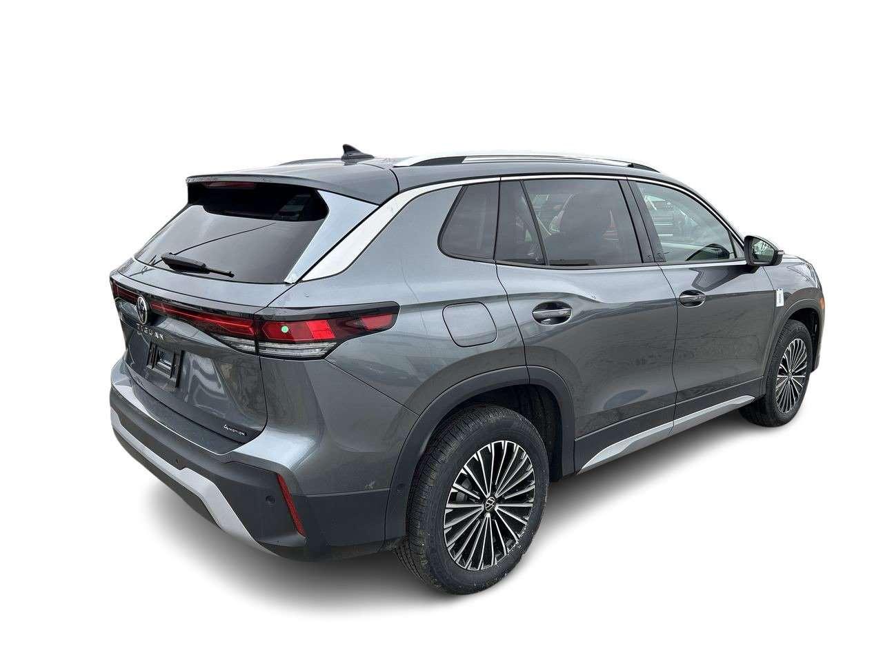 2026 Volkswagen Tiguan Comfortline 4MOTION Adaptive Cruise Control  Lane Assist  Leatherette Seating Surfaces  Wireless App-Connect  Kessy Photo