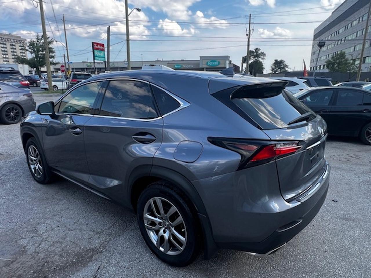 2017 Lexus NX 200t Photo1